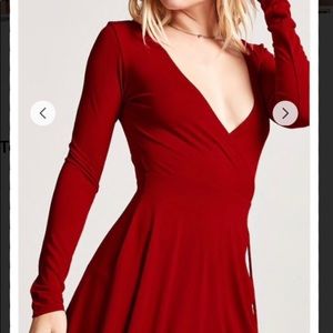 Red mock-wrap dress 💃🏻